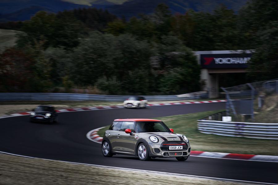  Mini John Cooper Works (F56) 2018 года  (WW) (фото 7 из 16)